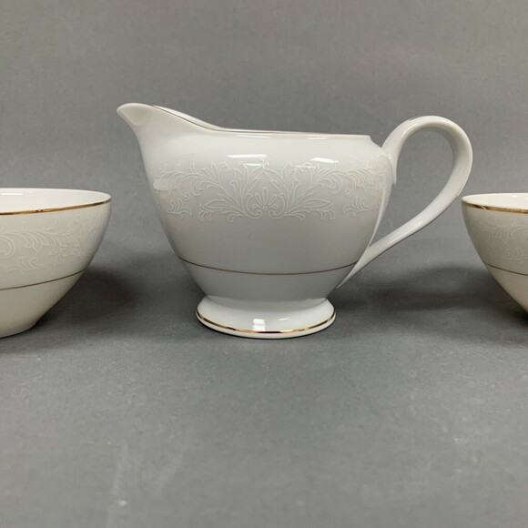 Touch of Gold Embassy DoM Cups Creamer White Border Design Gold Trim Lot of 5 - Picture 7 of 12